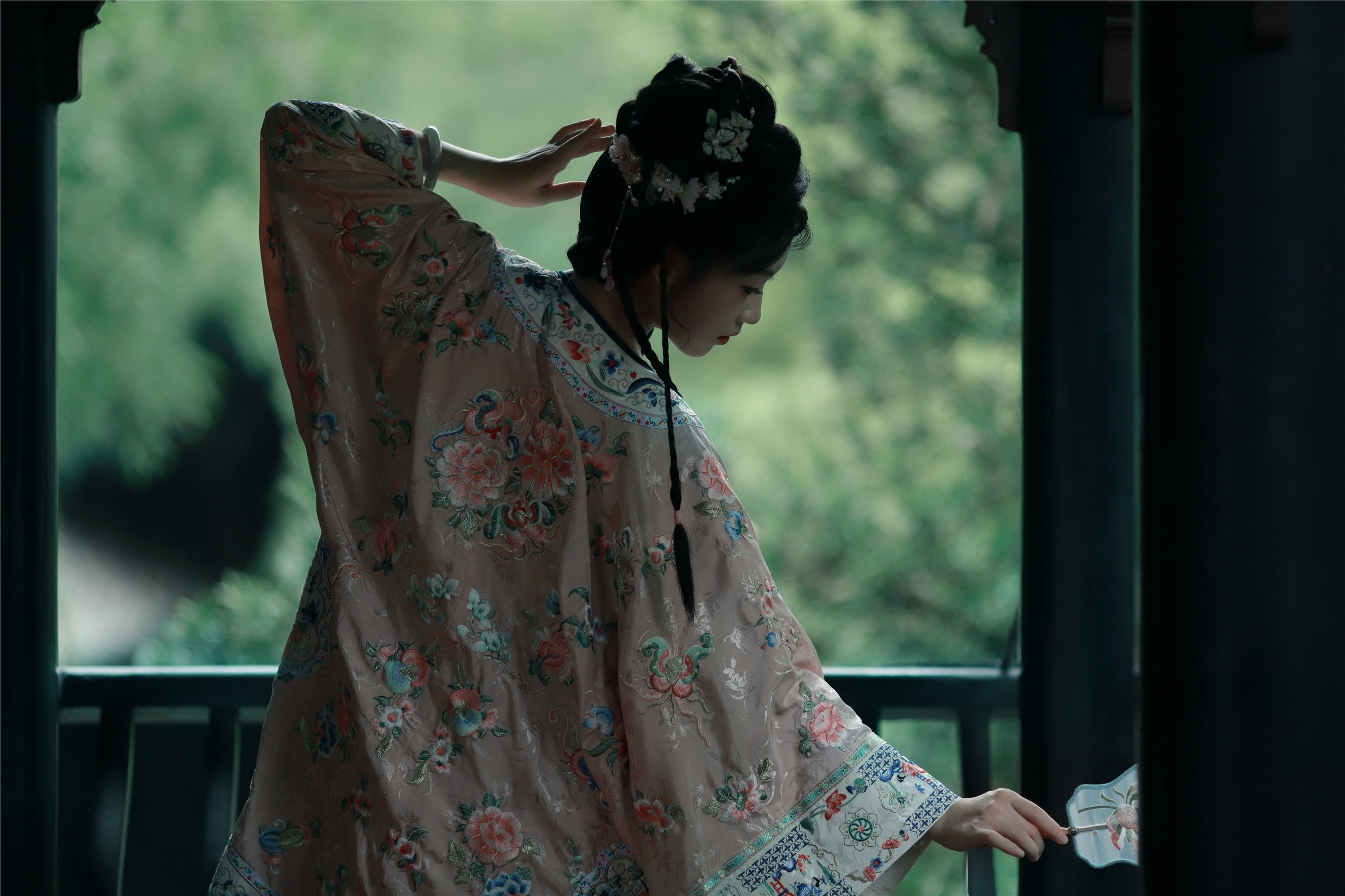 YITUYU艺图语 2025.01.27 盛夏 秋子梨